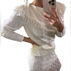 Vtg Super rare Gunne Sax white satin ruffled button top Cream Lace Trim Blouse